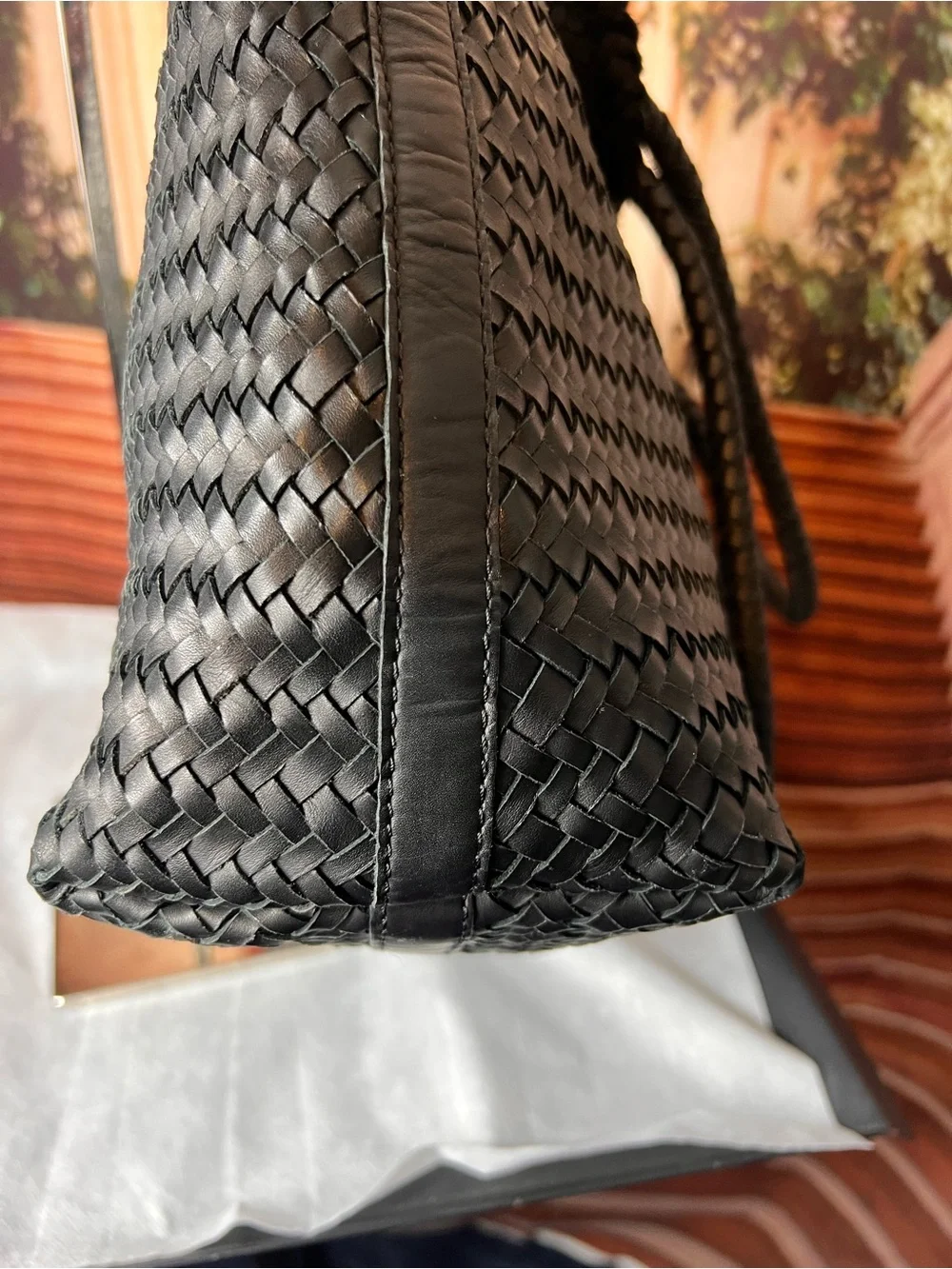 Madewell Cow Leather Handwoven Tote with seamless construction, black 🖤 - Picture 12 of 17